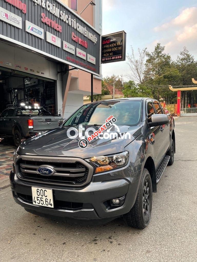 Cần bán gấp Ford Ranger XLS 2018, màu xám, nhập khẩu-1