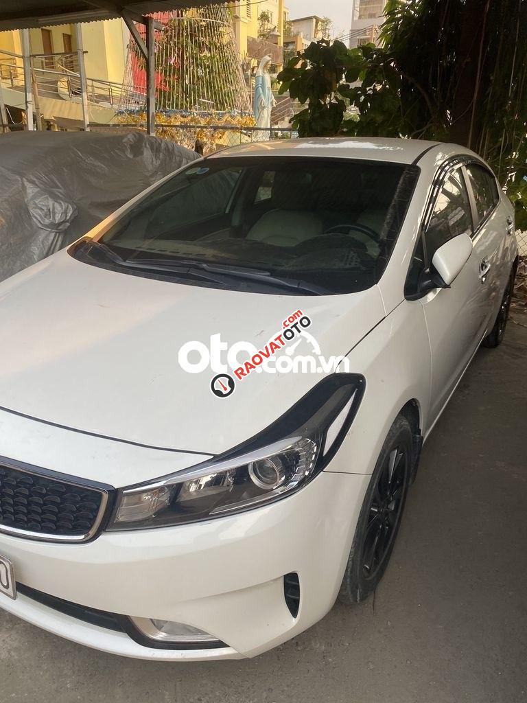 Cần bán Kia Cerato MT năm 2017, màu trắng-9