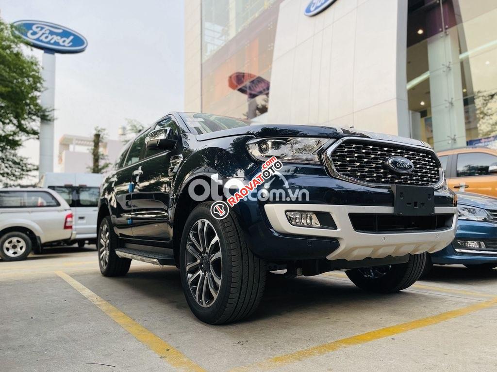 Bán Ford Everest AT sản xuất 2021, màu xanh lam, nhập khẩu-1