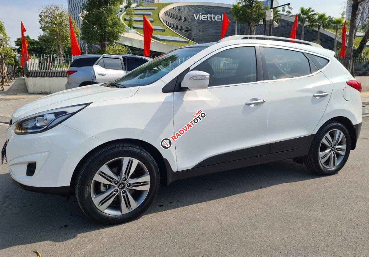 Cần bán Hyundai Tucson 2.0AT 4WD năm sản xuất 2014, màu trắng, nhập khẩu-3