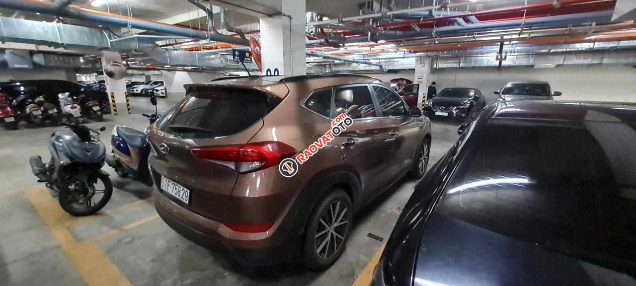 Cần bán lại xe Hyundai Tucson 2.0 đời 2016, màu nâu, nhập khẩu nguyên chiếc chính chủ-1