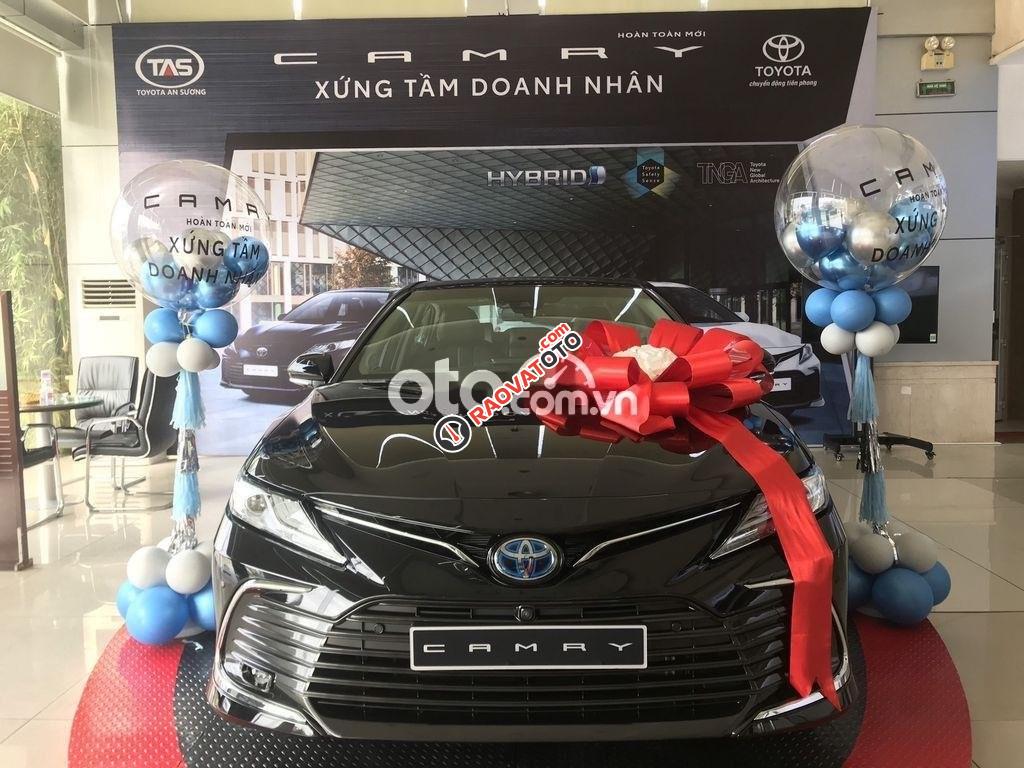 Bán ô tô Toyota Camry AT năm 2021, màu đen-11