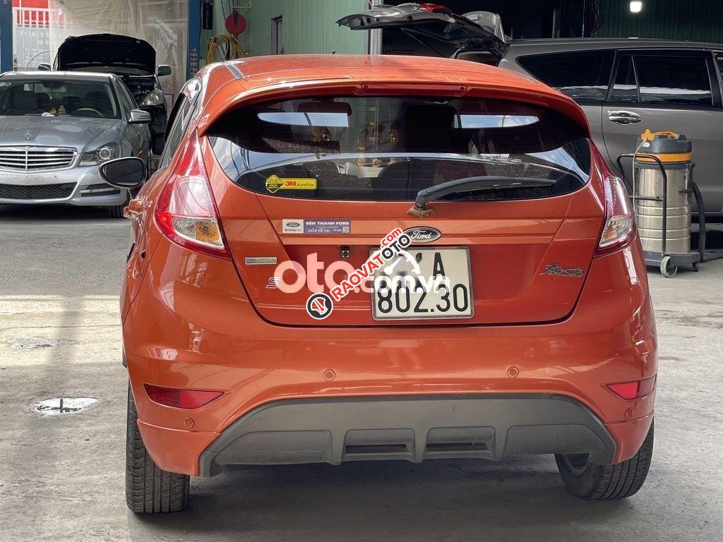 Cần bán gấp Ford Fiesta 1.0 Ecoboost năm sản xuất 2014-5