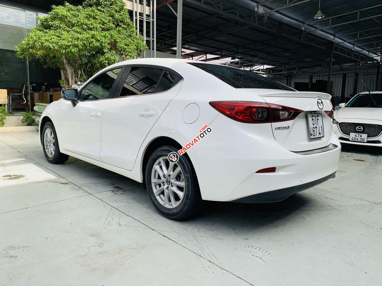 Cần bán lại xe Mazda 3 1.5 Sedan năm sản xuất 2017, giá tốt-1