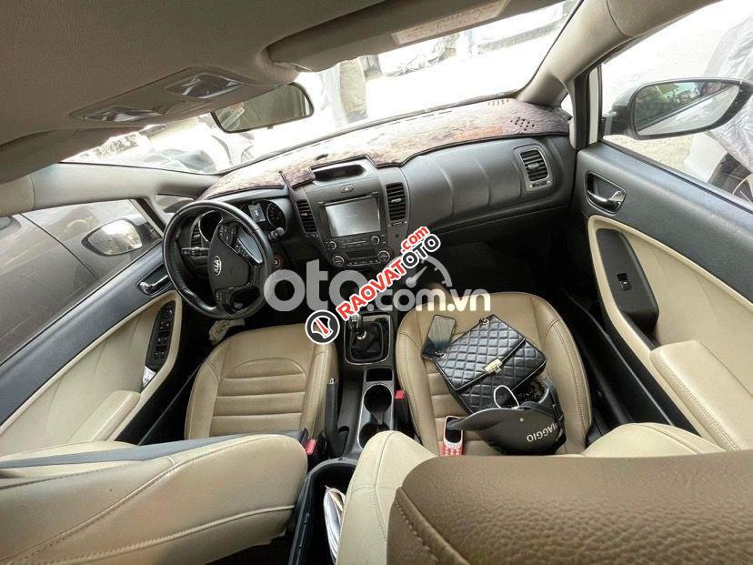 Cần bán Kia Cerato MT năm 2017, màu trắng-3