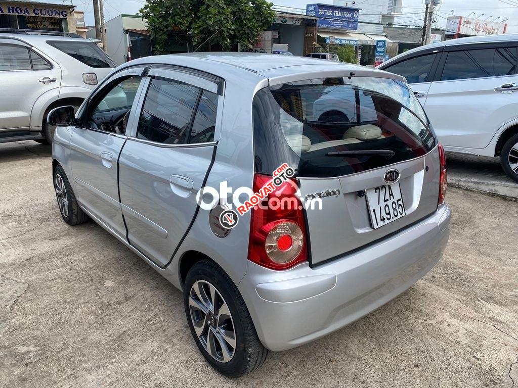 Cần bán Kia Morning MT năm sản xuất 2009, màu bạc xe gia đình, giá 130tr-2