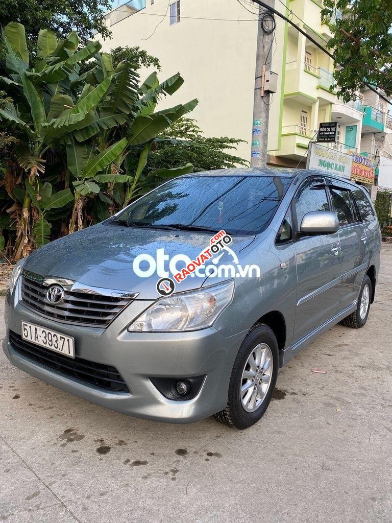 Bán Toyota Innova G sản xuất 2012, màu bạc, nhập khẩu nguyên chiếc-11