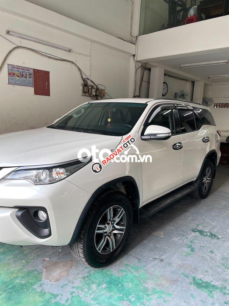 Cần bán lại xe Toyota Fortuner MT năm 2017, màu trắng, xe nhập còn mới-2