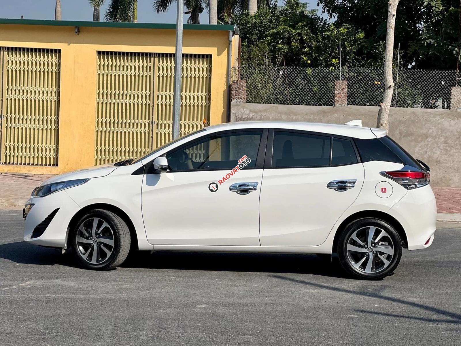 Bán Toyota Yaris AT năm sản xuất 2018, màu trắng, giá chỉ 605 triệu-0