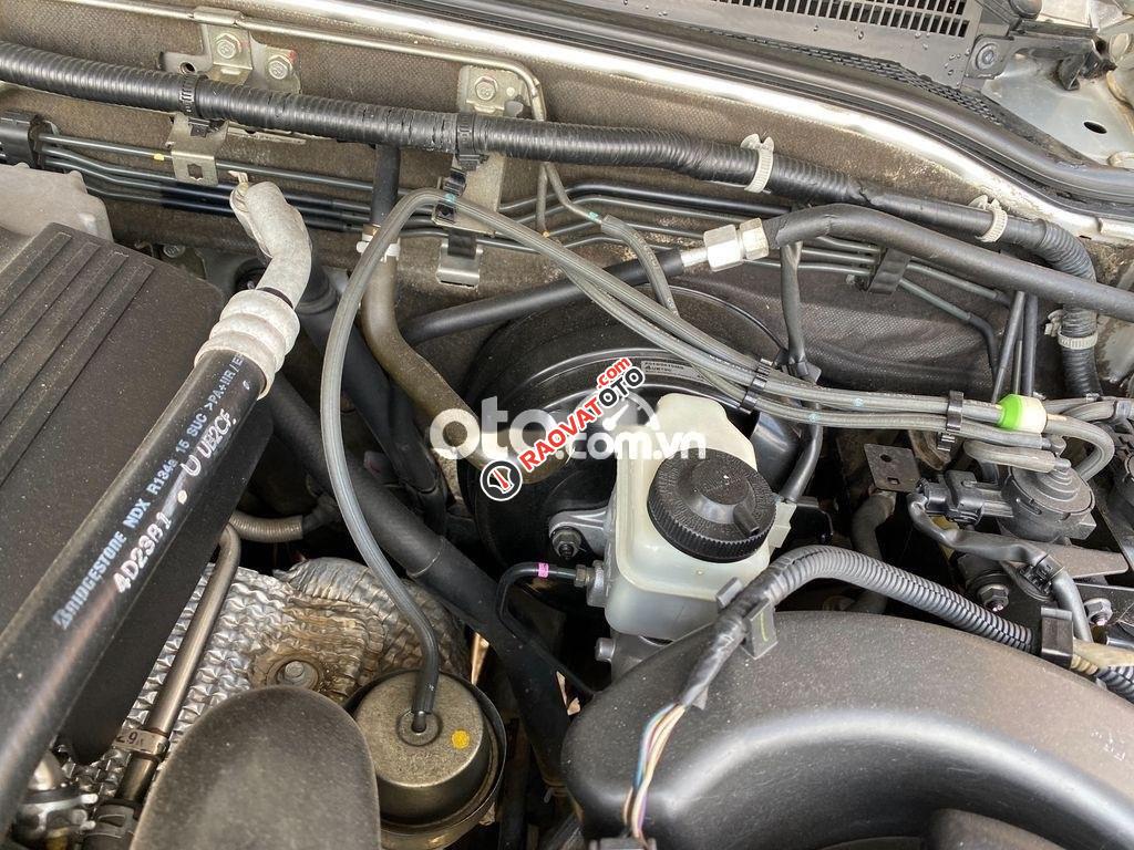 Bán ô tô Ford Everest MT sản xuất 2014, màu bạc-9