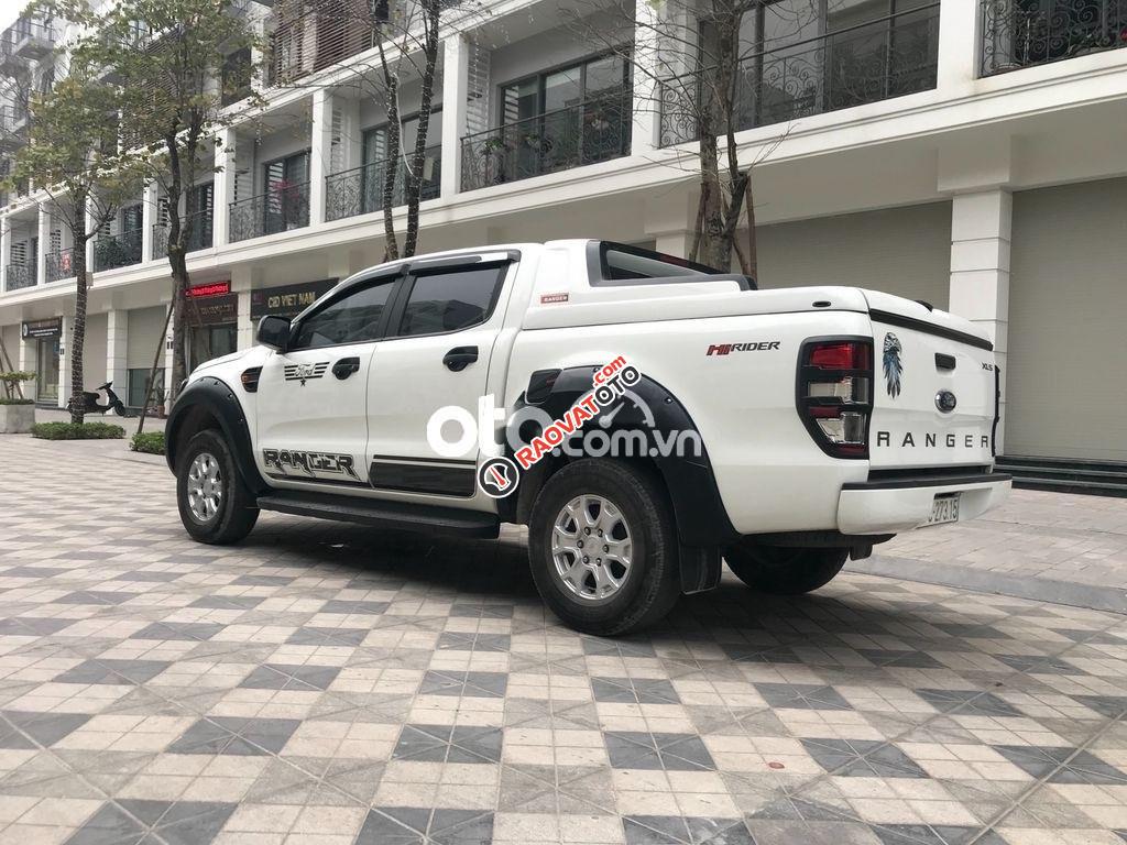 Bán ô tô Ford Ranger XLS sản xuất 2017, hai màu, xe nhập-1