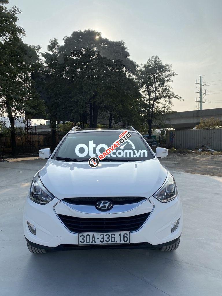 Bán ô tô Hyundai Tucson 2.0AT sản xuất năm 2014, màu trắng, nhập khẩu như mới-1