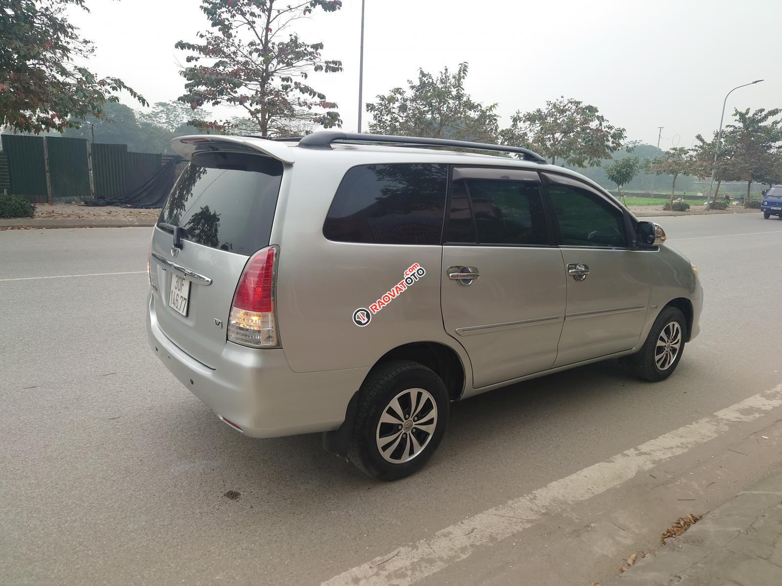 Cần bán Toyota Innova V sản xuất 2009, giá chỉ 305 triệu, trang bị nhiều tính năng-7