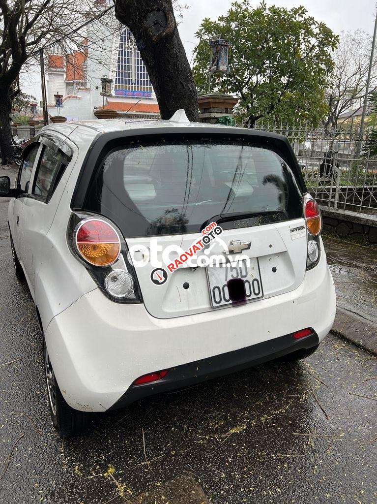 Cần bán Chevrolet Spark AT sản xuất 2011, màu trắng, nhập khẩu-4