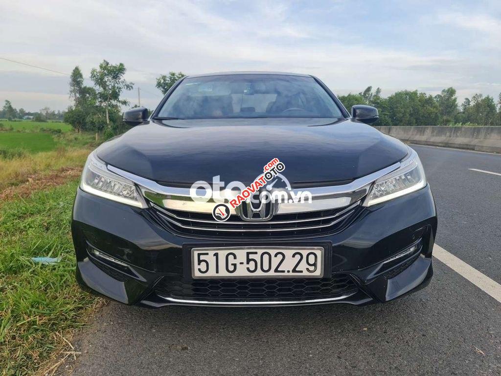 Cần bán gấp Honda Accord 2.4 năm 2017, màu đen, nhập khẩu-1