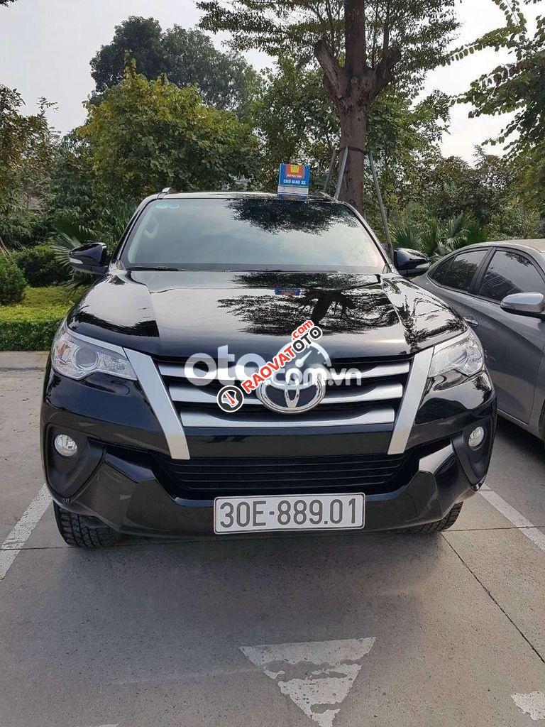 Cần bán Toyota Fortuner MT sản xuất 2017, màu đen, nhập khẩu chính chủ-0