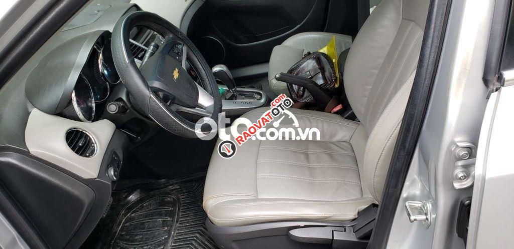 Cần bán Chevrolet Cruze LTZ sản xuất 2012, màu bạc-2