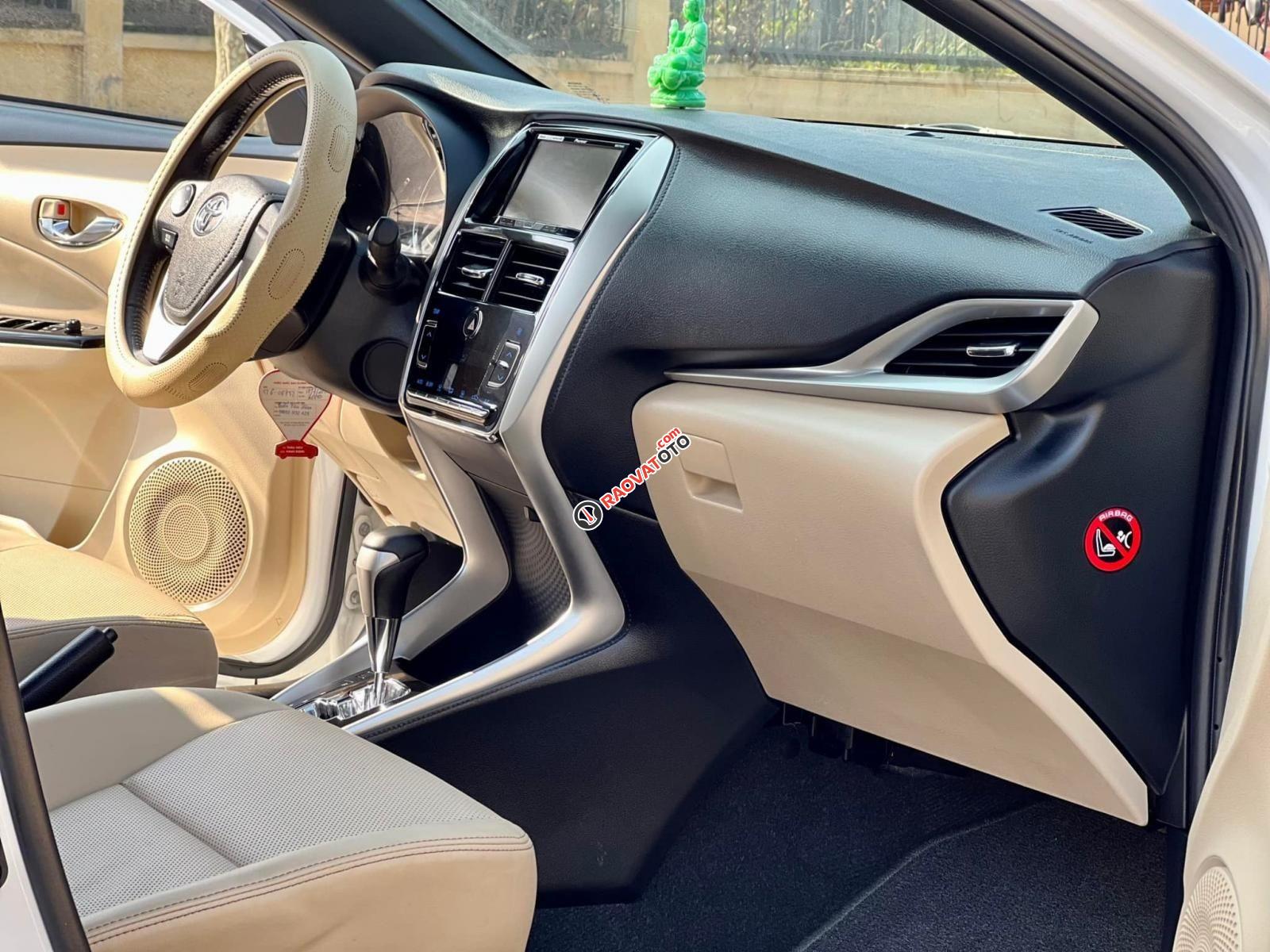Bán Toyota Yaris AT năm sản xuất 2018, màu trắng, giá chỉ 605 triệu-4