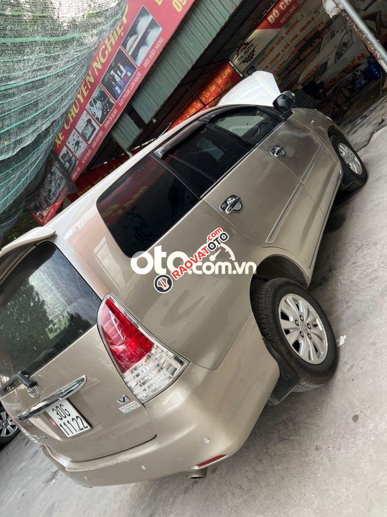 Bán Toyota Innova V năm sản xuất 2011 chính chủ, 298 triệu-2