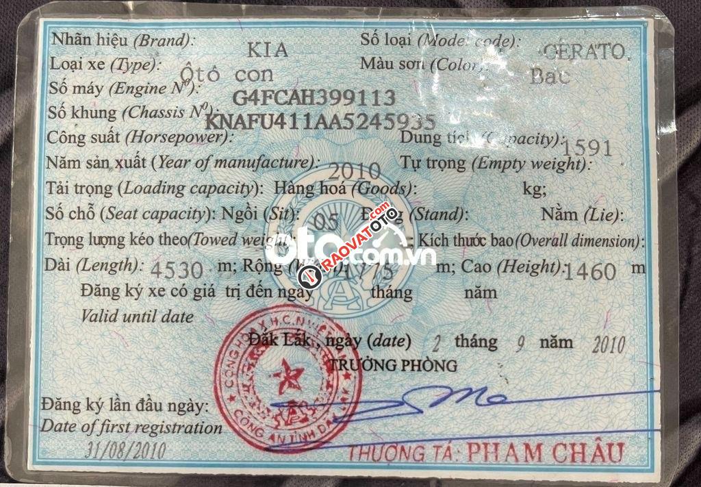 Cần bán xe Kia Forte MT sản xuất năm 2010, màu bạc-0