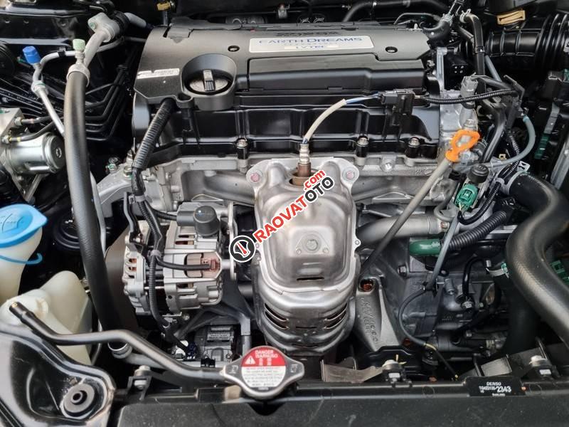Cần bán lại xe Honda Accord 2.4 AT sản xuất 2017, màu đen, xe nhập-6