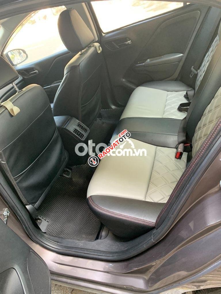 Bán Honda City AT năm sản xuất 2014, màu nâu xe gia đình-8