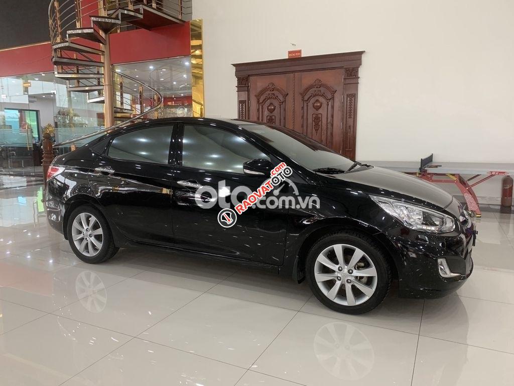 Cần bán Hyundai Accent 1.4MT năm 2014, xe nhập, 355tr-0