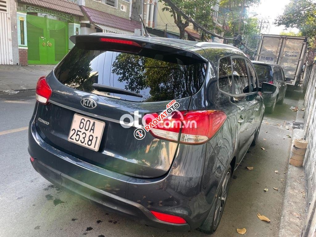 Bán Kia Rondo 2.0 GAT năm 2015, màu đen, nhập khẩu-1