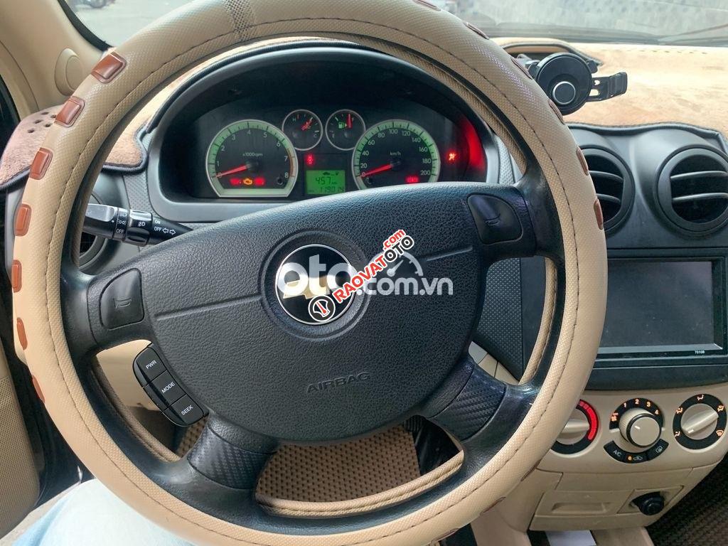 Cần bán lại xe Chevrolet Aveo MT sản xuất 2016, màu đen-3