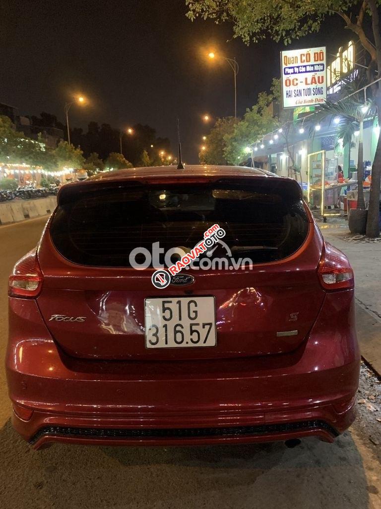 Bán Ford Focus 1.5 Ecoboost năm 2017, màu đỏ giá cạnh tranh-4
