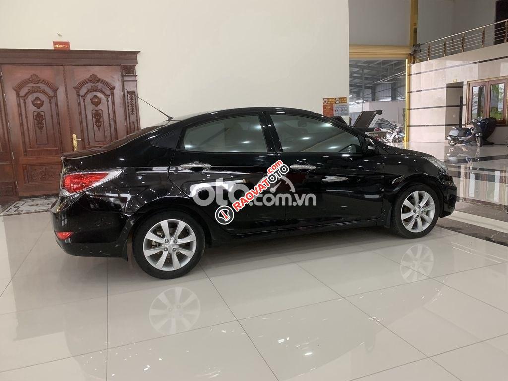 Cần bán Hyundai Accent 1.4MT năm 2014, xe nhập, 355tr-1