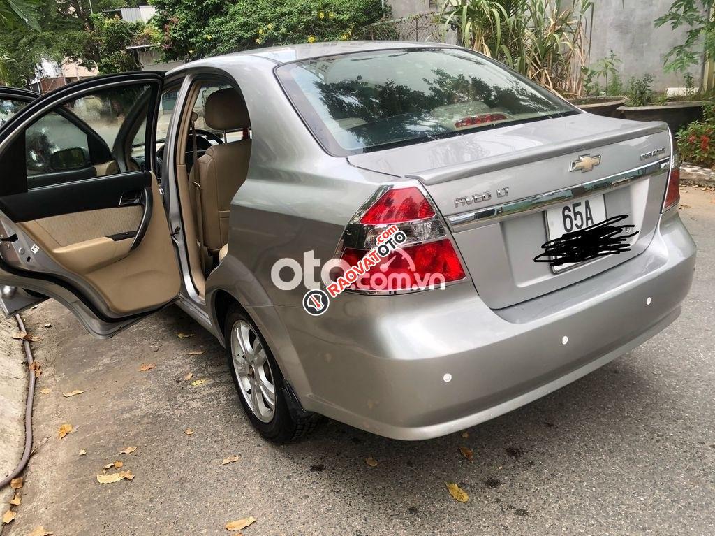 Cần bán gấp Chevrolet Aveo LT năm 2015, màu bạc, 235 triệu-7