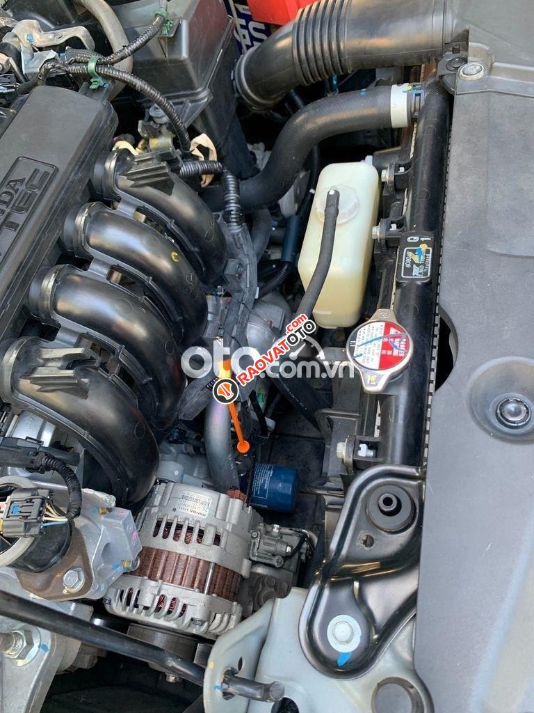 Bán Honda City AT năm sản xuất 2014, màu nâu xe gia đình-6