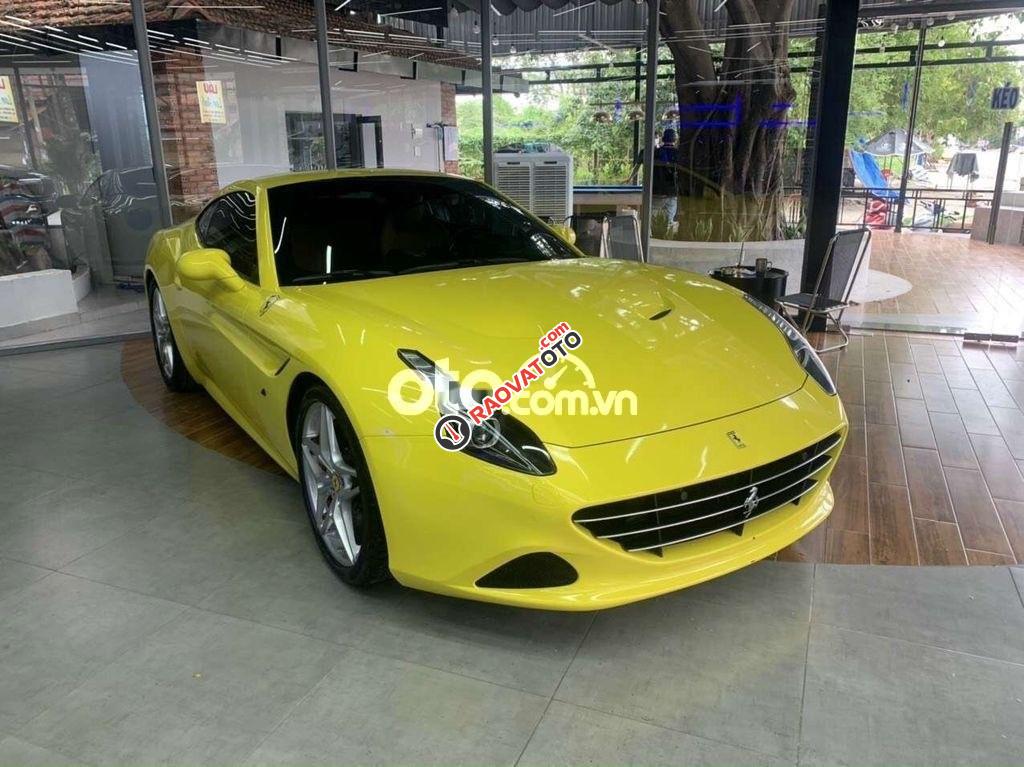 Cần bán lại xe Ferrari California sản xuất 2015, màu vàng, xe nhập-6
