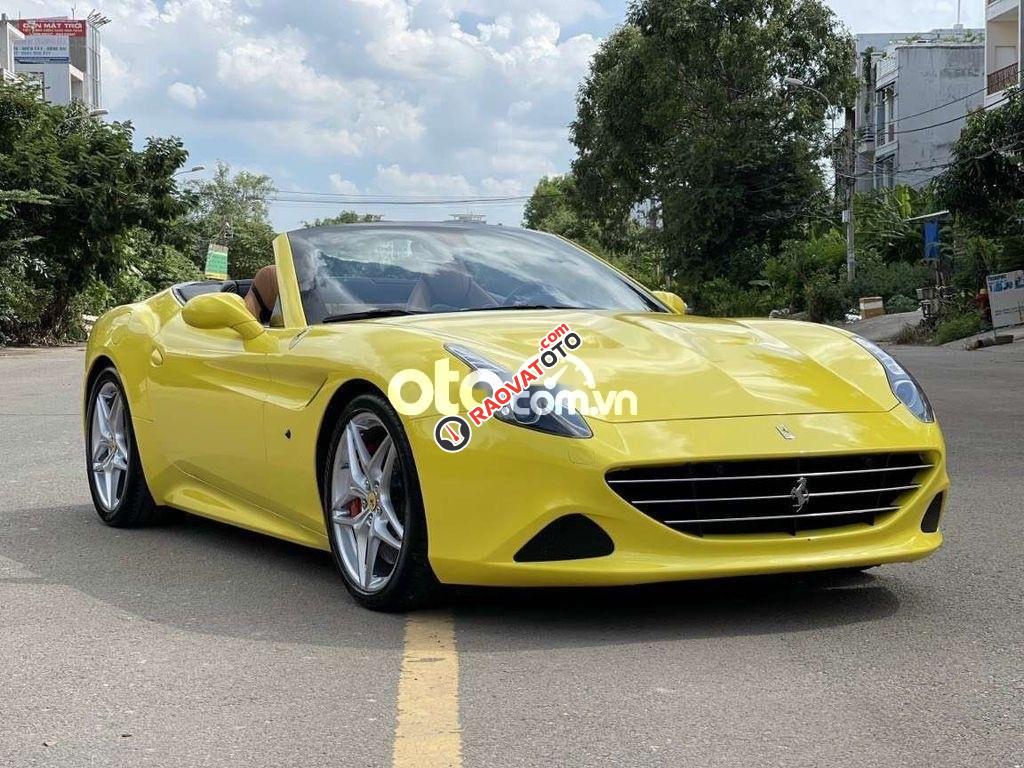 Cần bán lại xe Ferrari California sản xuất 2015, màu vàng, xe nhập-4