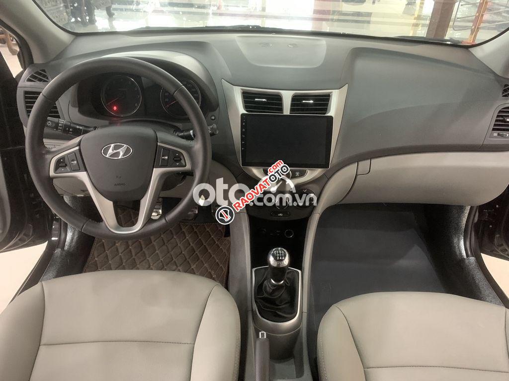 Cần bán Hyundai Accent 1.4MT năm 2014, xe nhập, 355tr-5