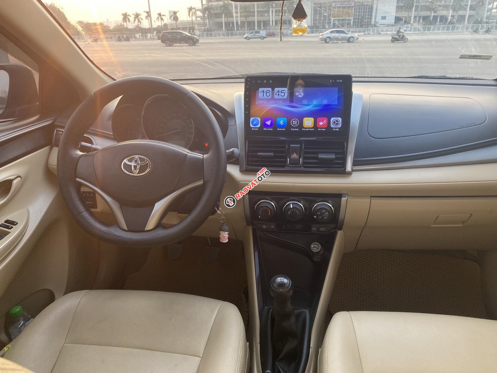 Cần bán lại xe Toyota Vios Limo năm sản xuất 2015-0