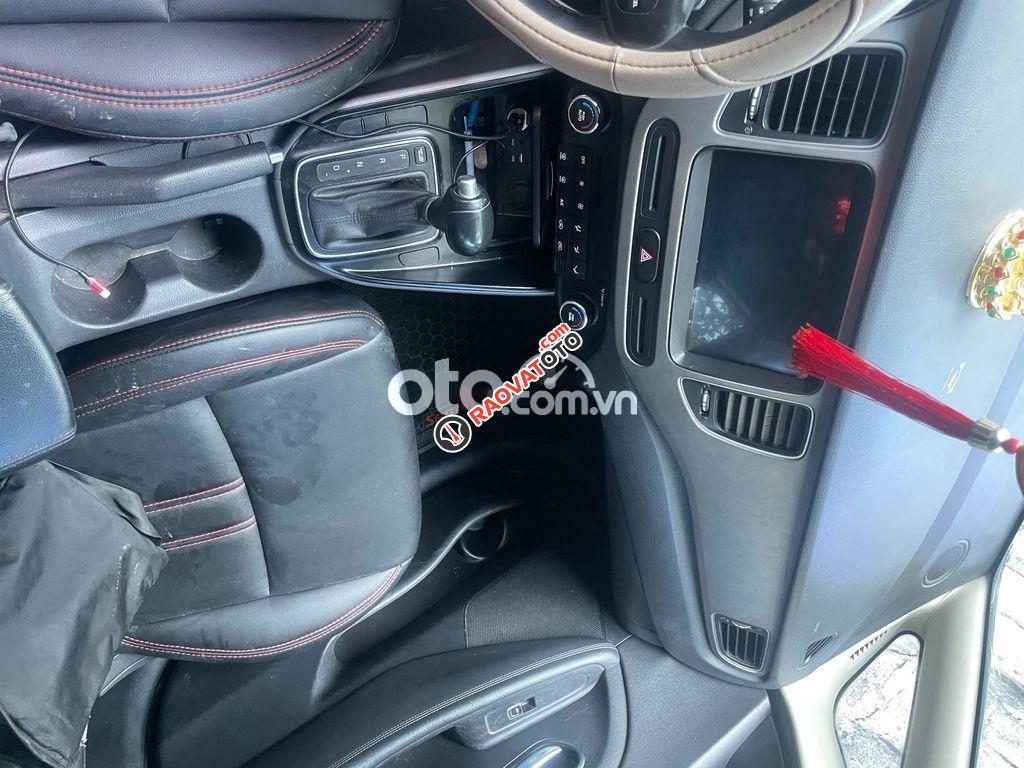 Bán Kia Rondo 2.0 GAT năm 2015, màu đen, nhập khẩu-3