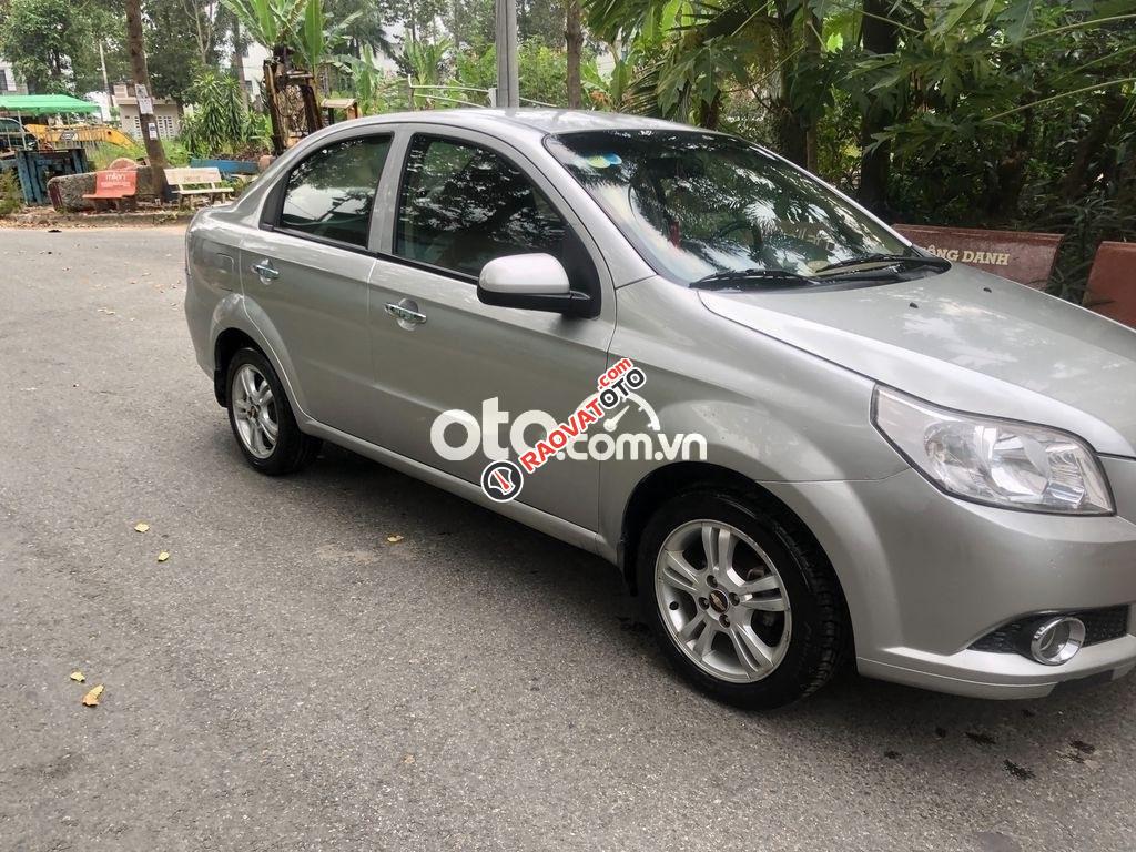 Cần bán gấp Chevrolet Aveo LT năm 2015, màu bạc, 235 triệu-4