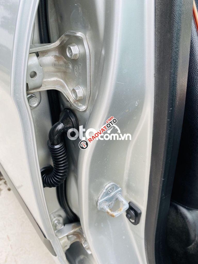 Cần bán Kia Morning MT năm sản xuất 2012, màu bạc, nhập khẩu nguyên chiếc-9