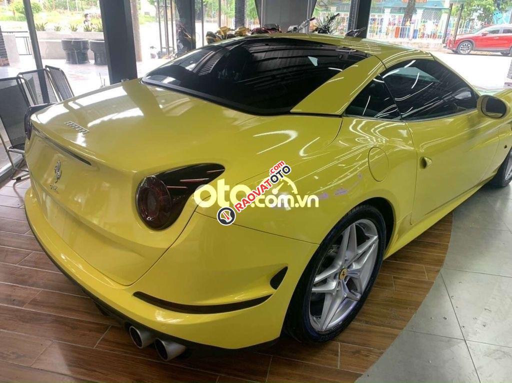 Cần bán lại xe Ferrari California sản xuất 2015, màu vàng, xe nhập-7