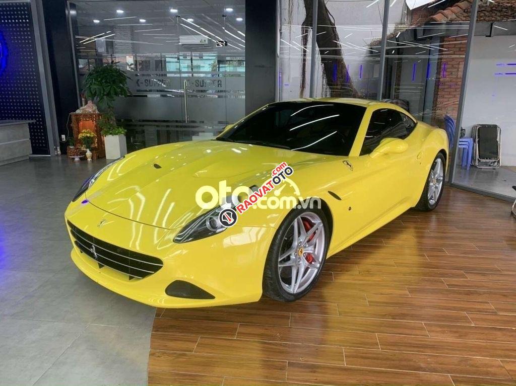 Cần bán lại xe Ferrari California sản xuất 2015, màu vàng, xe nhập-9
