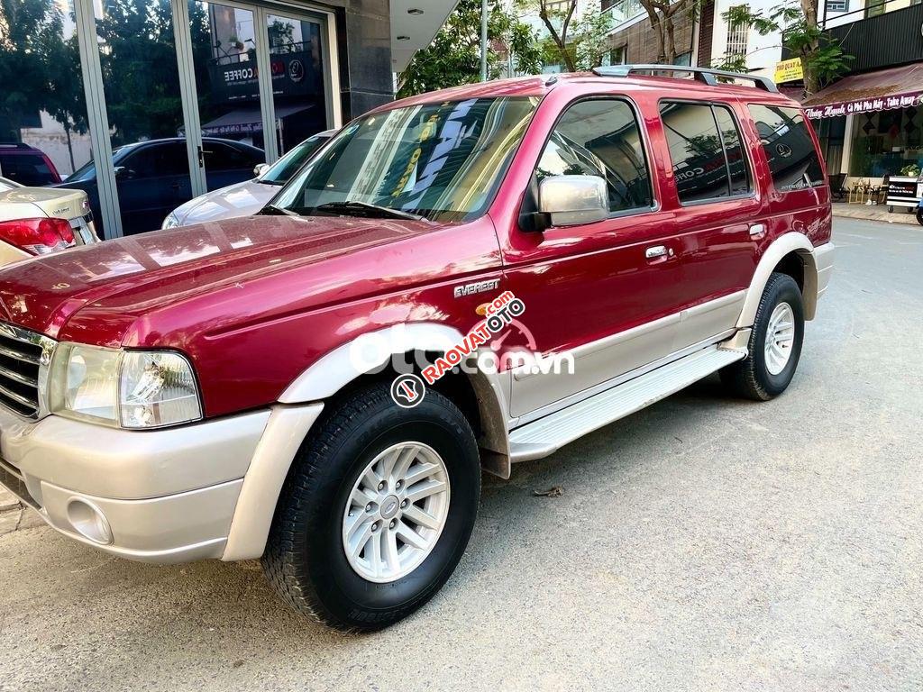 Cần bán gấp Ford Everest MT năm 2005, màu đỏ giá cạnh tranh-9