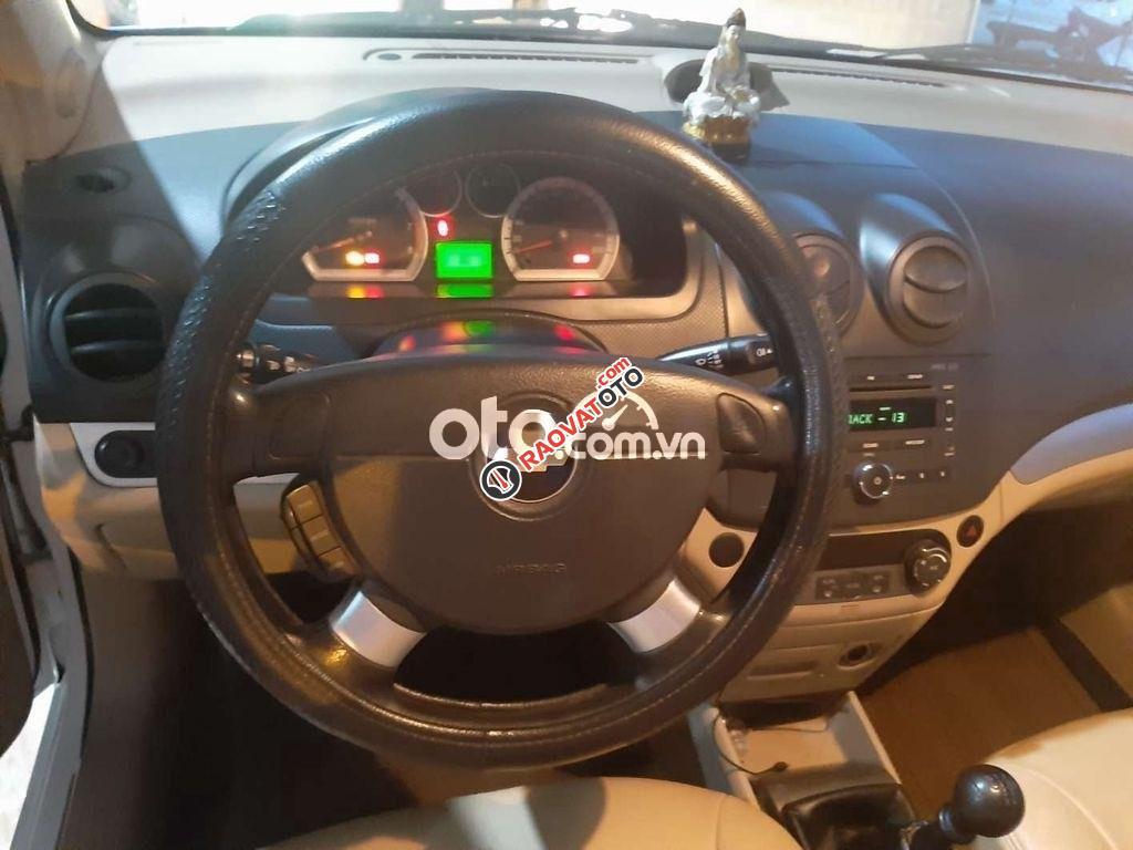 Bán Chevrolet Aveo MT sản xuất năm 2015, màu trắng, nhập khẩu-0