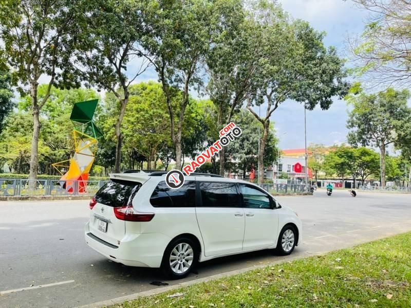 Bán ô tô Toyota Sienna Limited sản xuất 2012, màu trắng-6