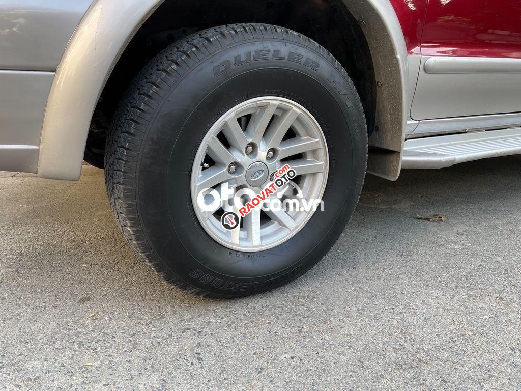 Cần bán gấp Ford Everest MT năm 2005, màu đỏ giá cạnh tranh-10