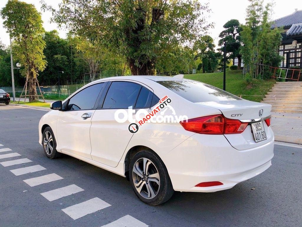 Cần bán gấp Honda City AT năm sản xuất 2014, màu trắng-6