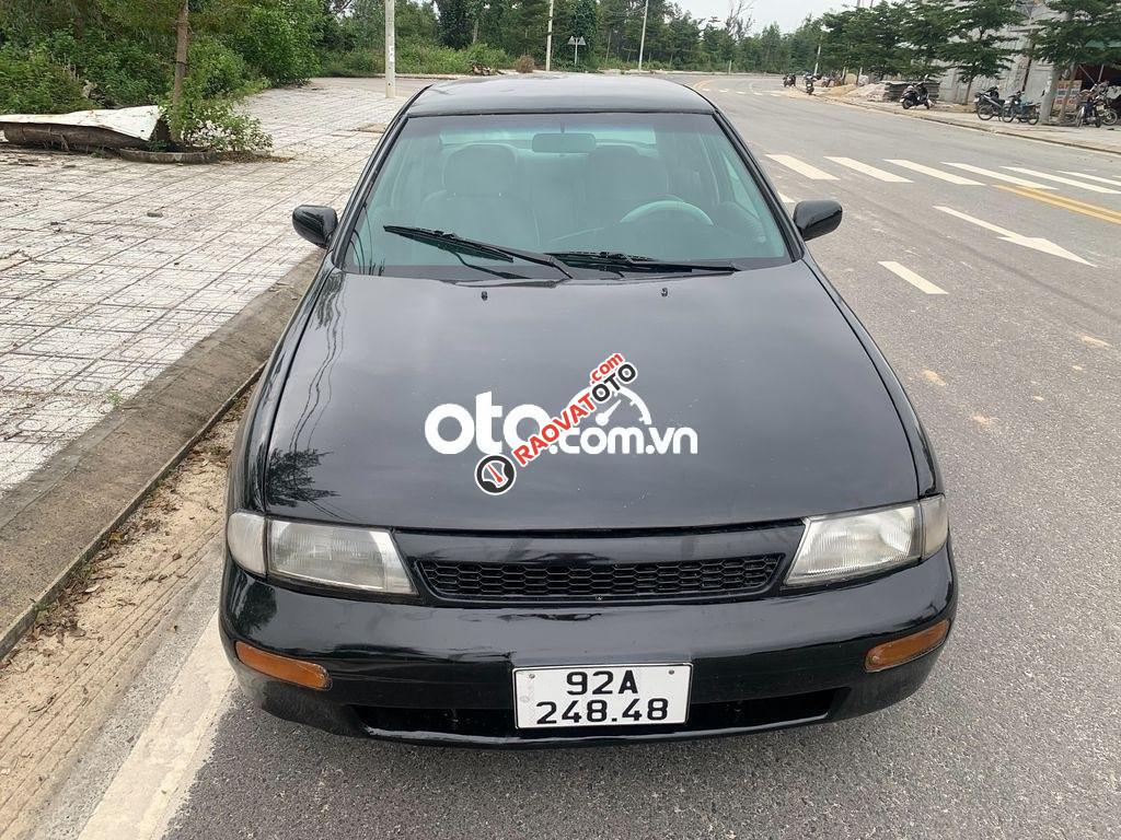 Bán Nissan Bluebird SSS năm sản xuất 1993, màu đen-6