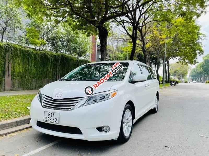 Bán ô tô Toyota Sienna Limited sản xuất 2012, màu trắng-15