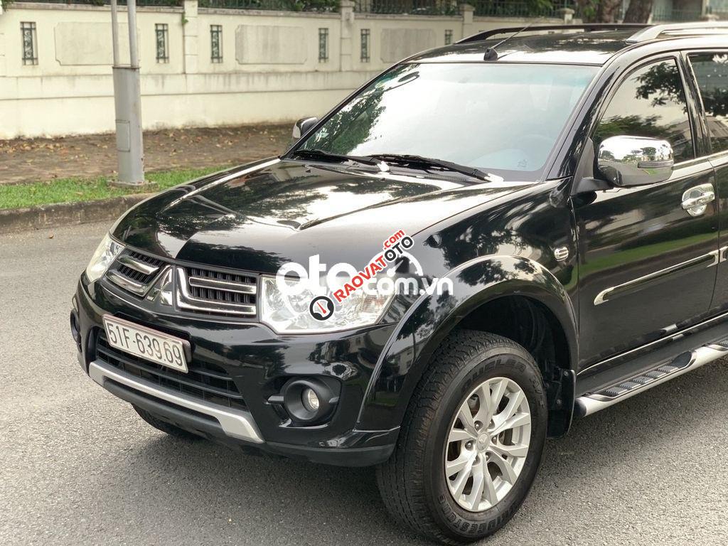 Cần bán gấp Mitsubishi Pajero Sport 4x2 AT năm 2016, màu đen-4